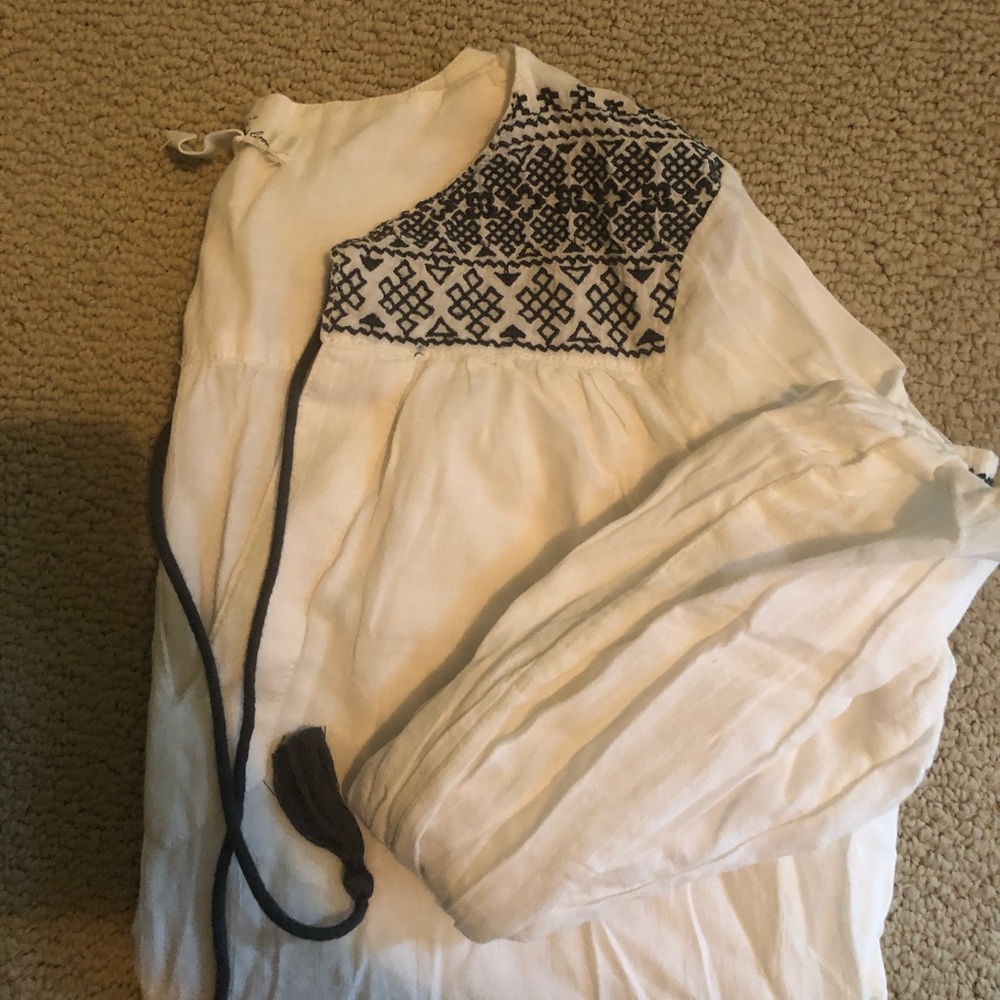 H&M Top with design